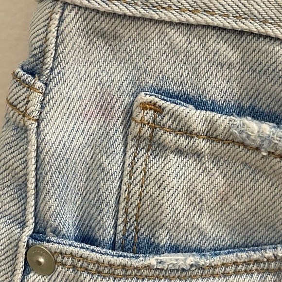 Blank NYC | The Barrow Vintage High Rise Shorts | 3” Inseam - Picture 8 of 12